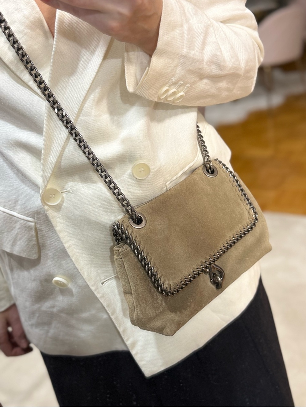 Rebecca Minkoff
Edie suede Crossbody Bag